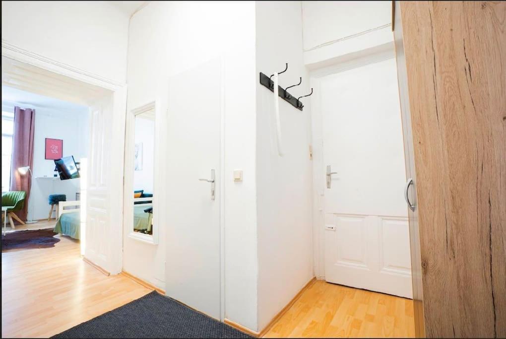 Cozy Flat - 10Min To City Center ! Wien Eksteriør bilde
